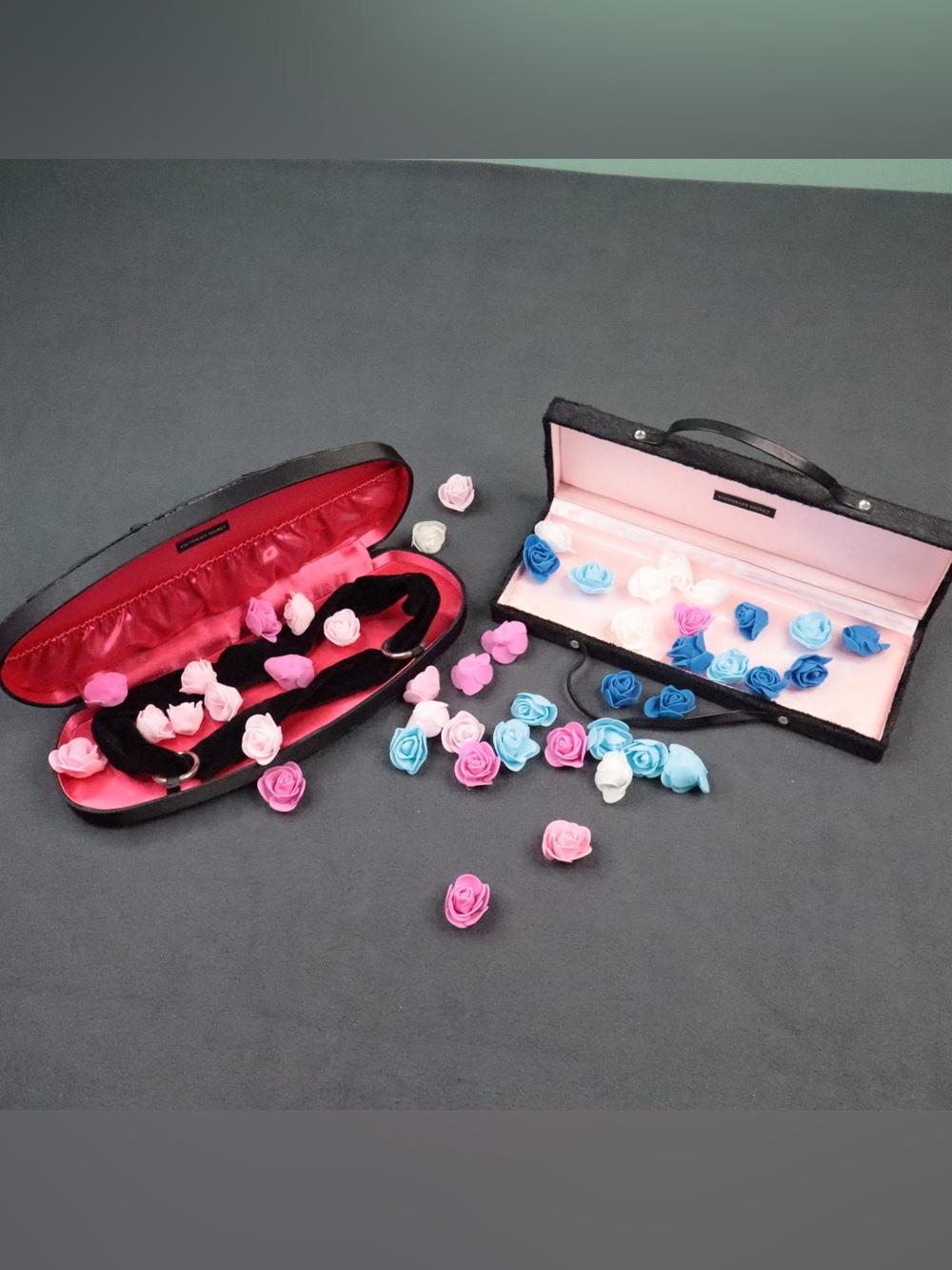 VICTORIA'S SECRET Black Hard Side Hinged Purse Faux Fur Pink Inside Vintage Set
